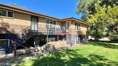 Building Photo - 3305 W Cedar Ave