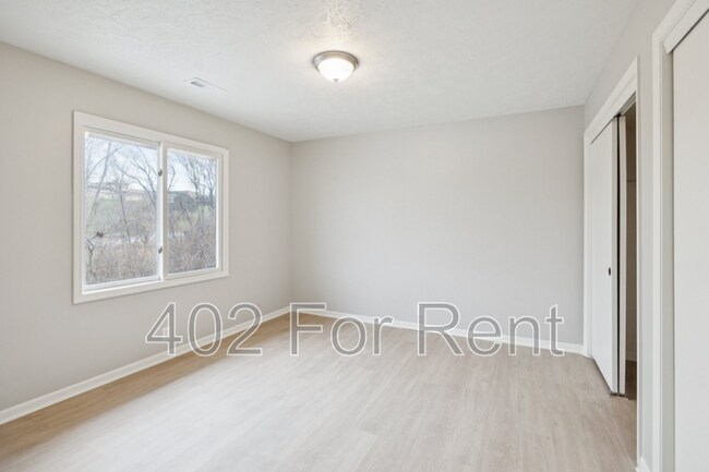 Building Photo - 8005 S 48th Ave