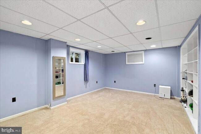 Building Photo - 12007 Hamden Ct