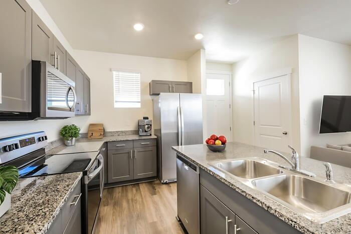 Building Photo - 13423 Oneida Ln