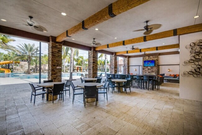 Building Photo - 4168 Oak Tree Dr