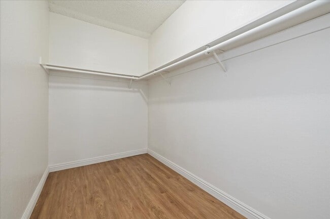 Building Photo - 4BR/3BA Condo in Canyon Crest Near UCR