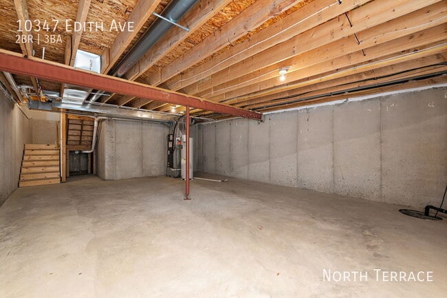 Building Photo - 10347 Edith Ave