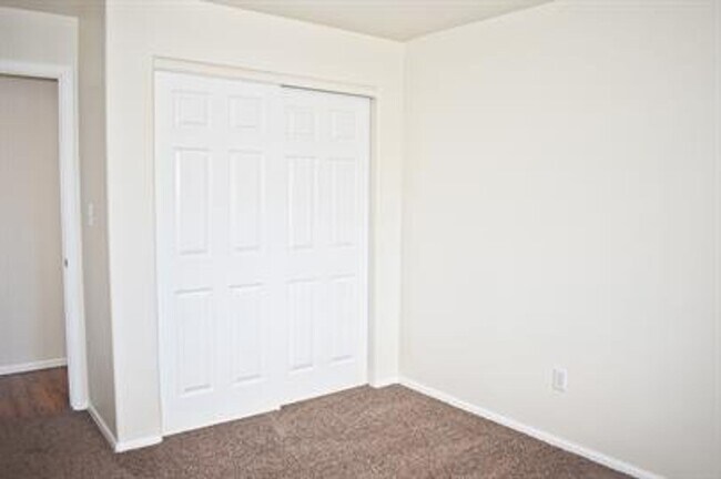 Building Photo - 497 Coronado Way