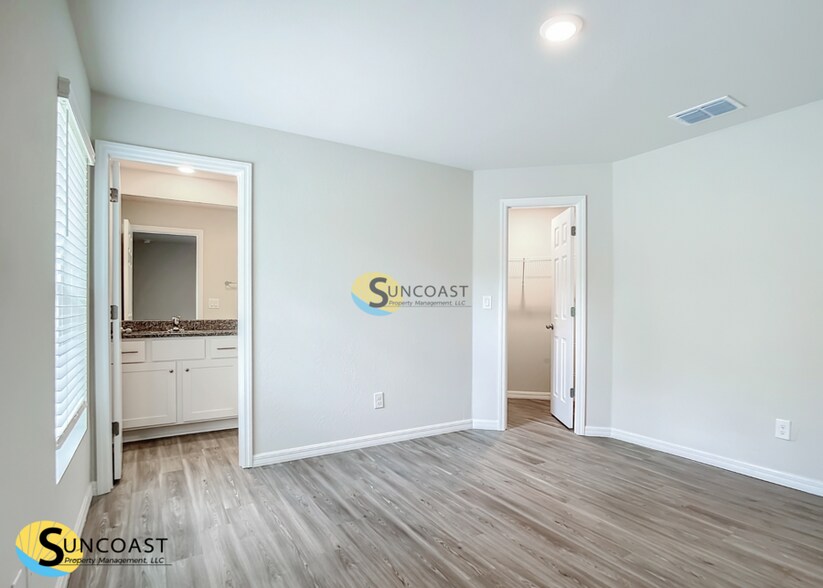 Building Photo - 109 E Harvard St