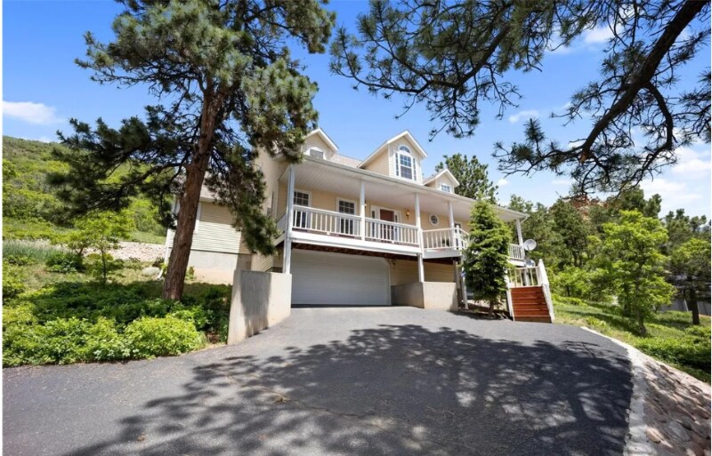 Building Photo - 509 Viola St