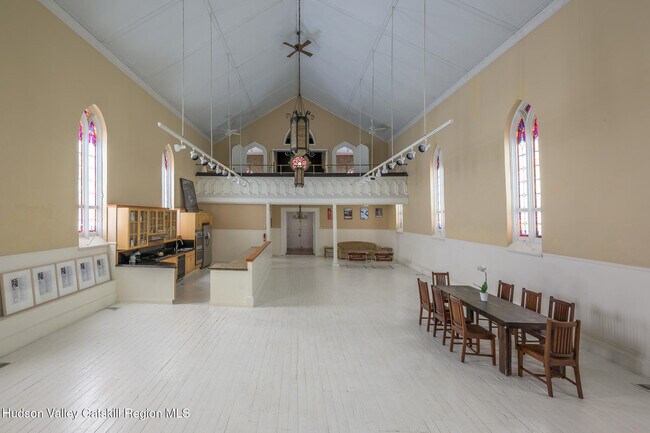 Building Photo - 428 State St