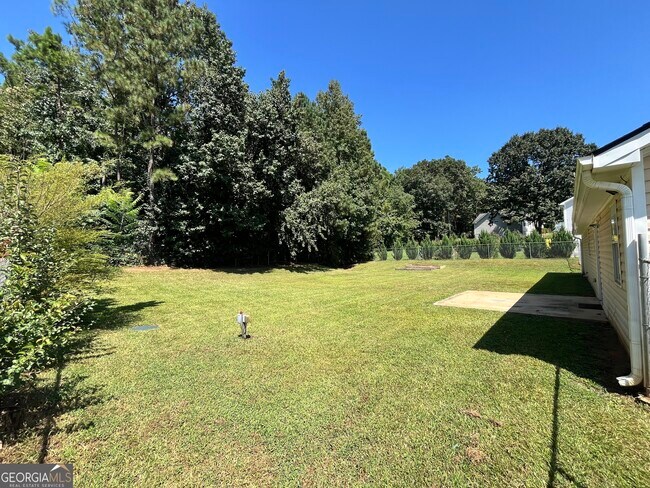 Building Photo - 7098 Hummingbird Ln