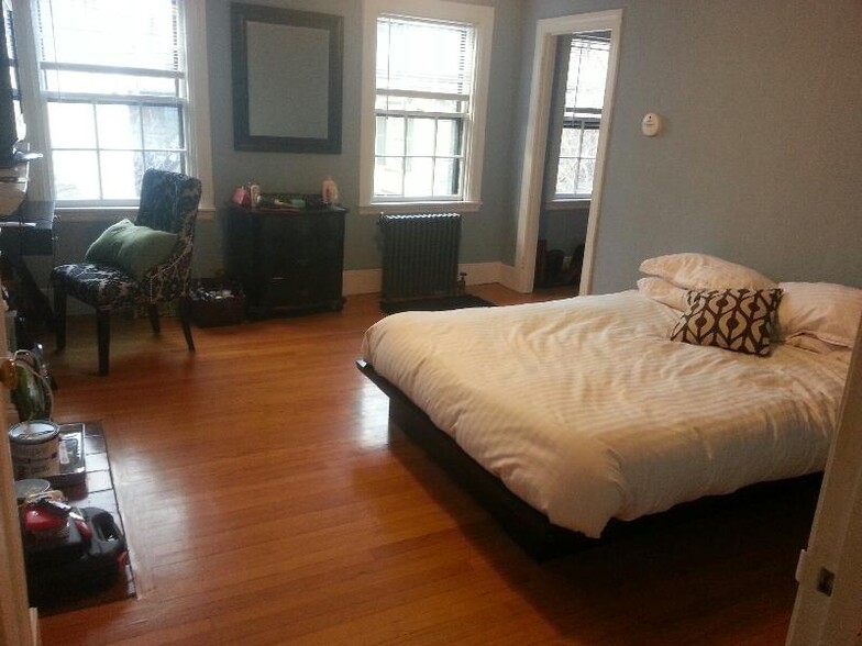 Building Photo - 16 Pinckney St