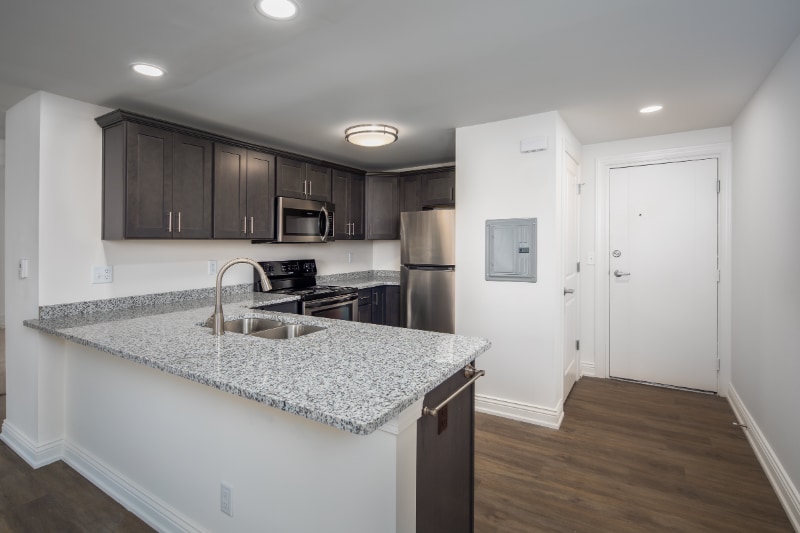 Primary Photo - 1357-1357 Millersport Hwy