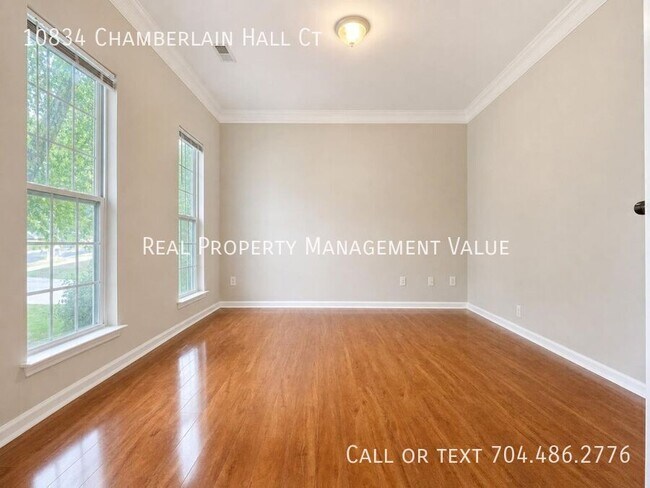 Building Photo - 10834 Chamberlain Hall Ct