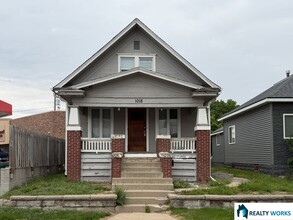 Building Photo - 1018 Charleston St