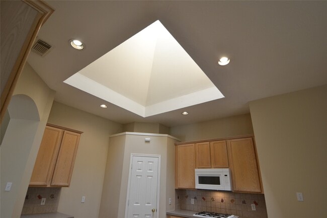 Building Photo - 6011 Stevens Creek Ct