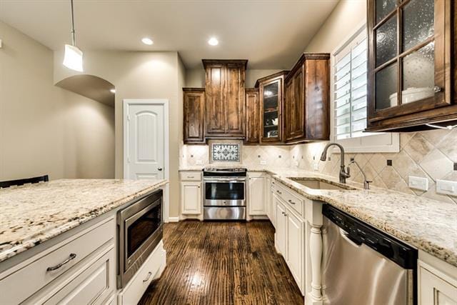 Building Photo - 2021 Garden Park Ct