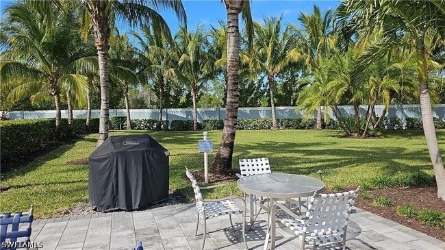 Building Photo - 2305 Ariane Dr