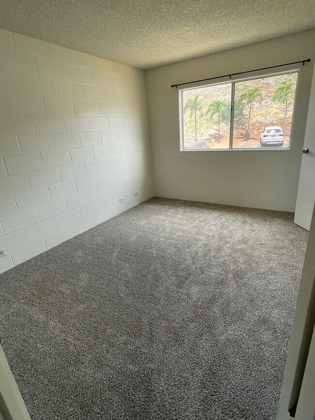 Building Photo - 3 Bedroom 2 Full Bath Townhouse in Upper M...