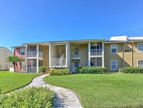 Building Photo - 209 Lake Brook Cir