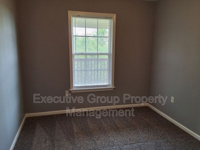Building Photo - 110 Hurstfield Dr