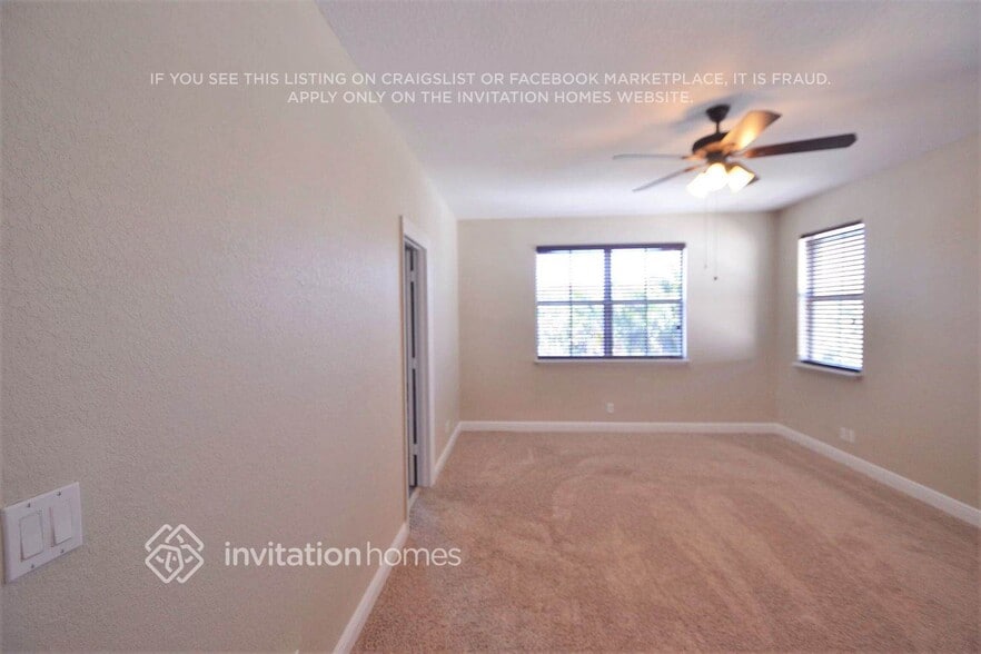 Building Photo - 2465 SW 99th Way