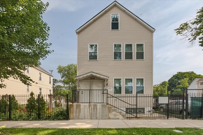 Primary Photo - 1234 W 49th Pl