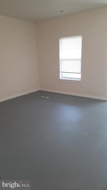 Building Photo - 712 Admiral's Quay Dr