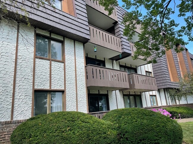 Building Photo - 13200 W Heiden Cir