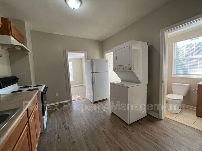 Building Photo - 1205 Morehead Ave