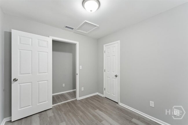 Building Photo - 2120 Bulloch St