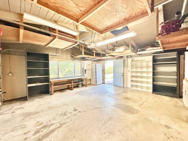 Building Photo - Beautiful Home, in Quiet Country Setting, Large, Private, Fenced Yard Space, with Landscaper Incl...