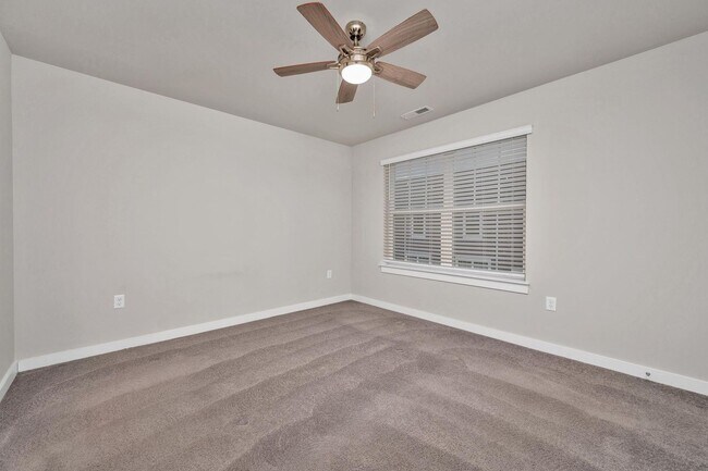 Building Photo - 4228 Gandalf Ln