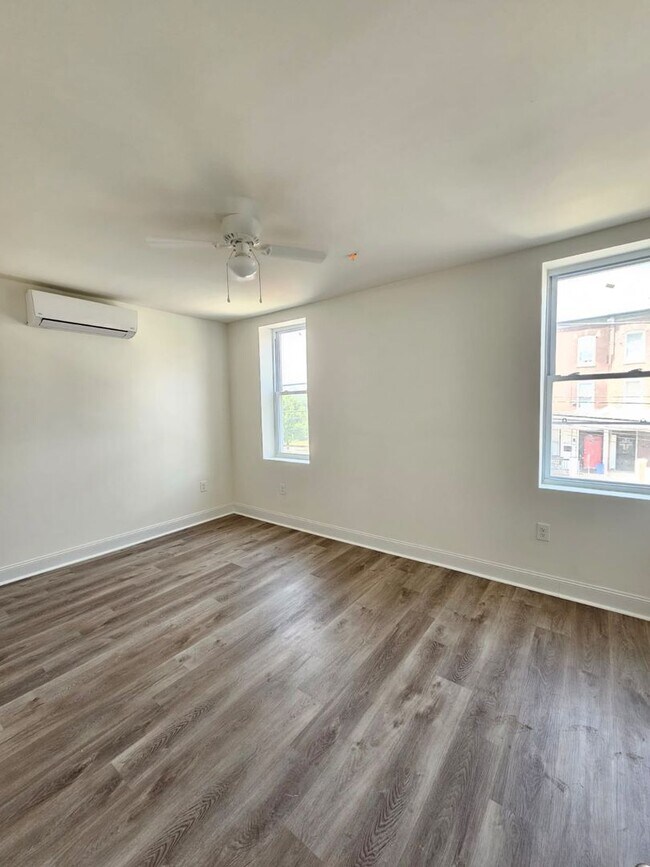 Building Photo - 4136 Mantua Ave