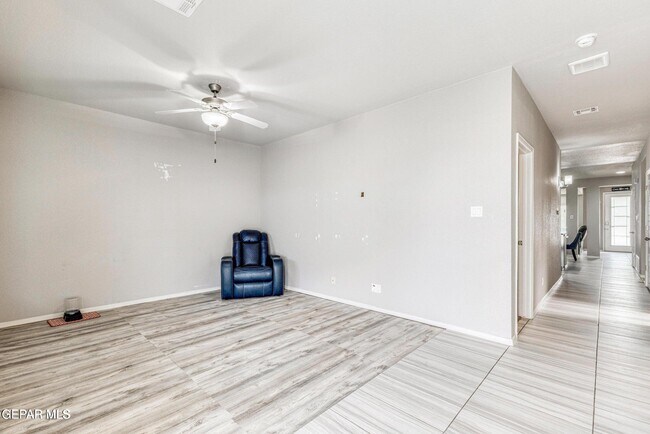 Building Photo - 13610 Keighly St