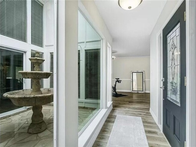 Building Photo - 1100 St Williams Ave