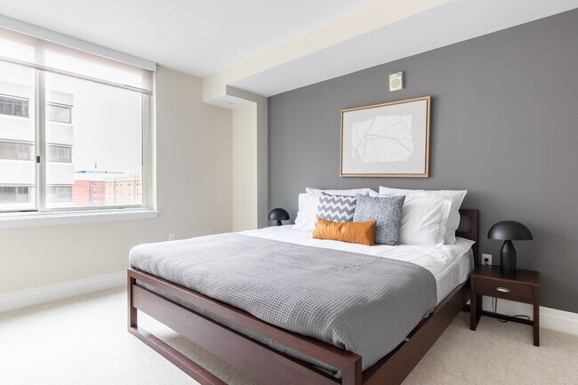 Building Photo - 2221 I St NW