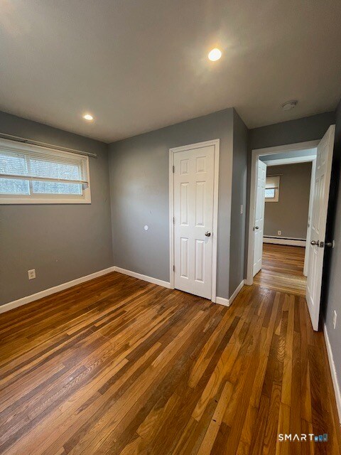 Building Photo - 16 Bluff Rd