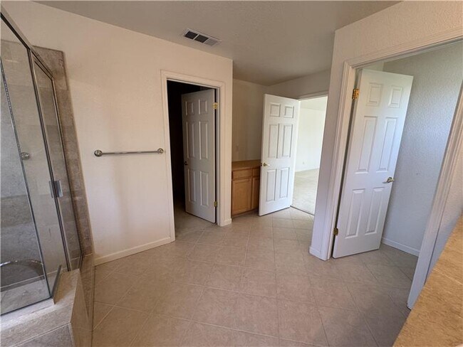 Building Photo - 4641 Palomino Way