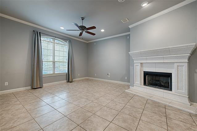 Building Photo - 8329 Moore St