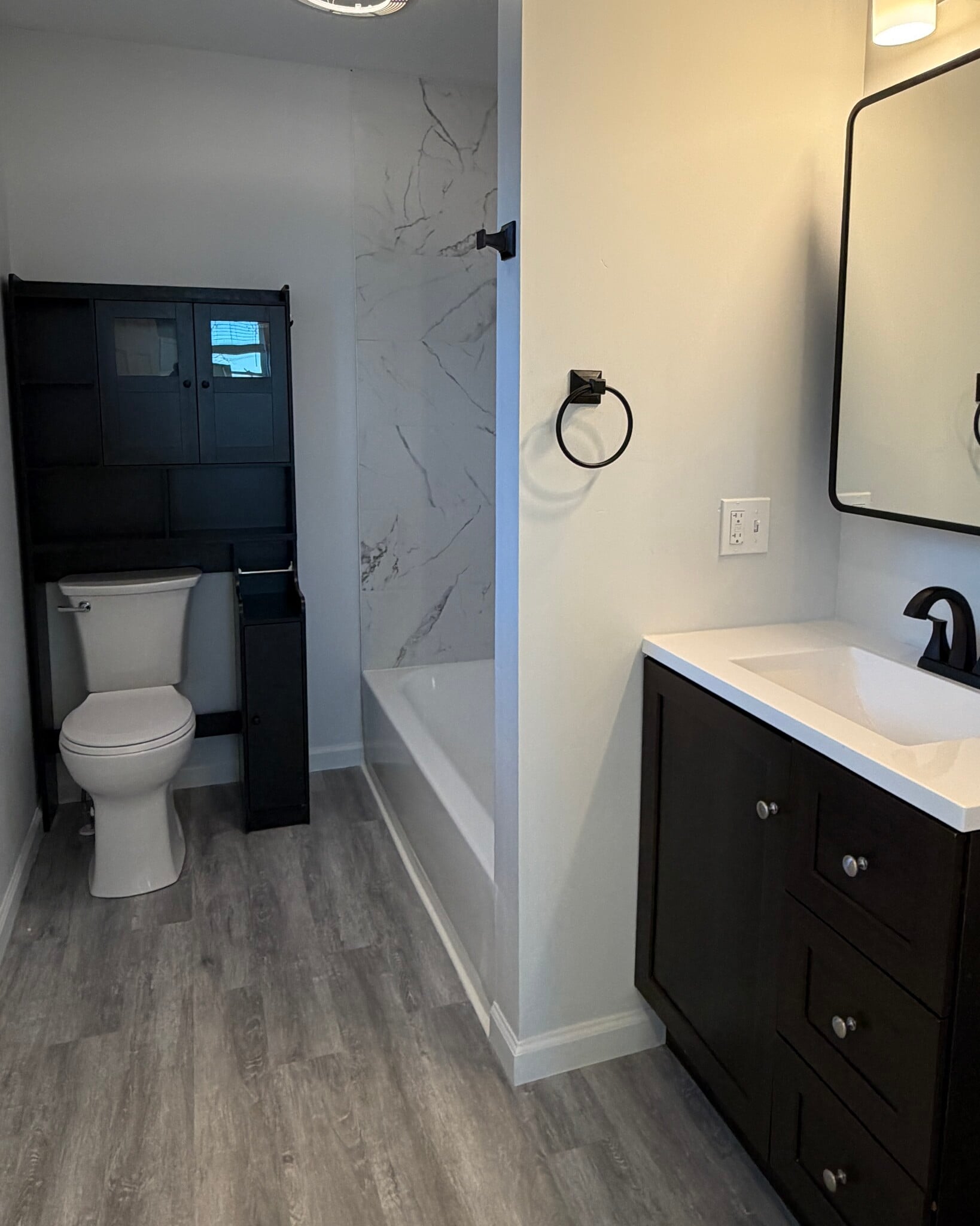 Building Photo - 934 11th Ave