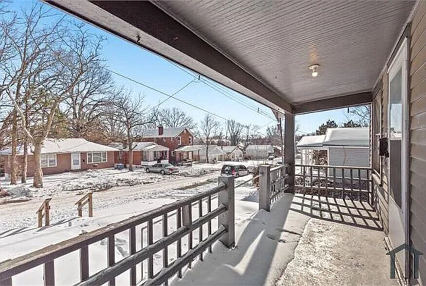 Building Photo - 5415 Hamilton Ave