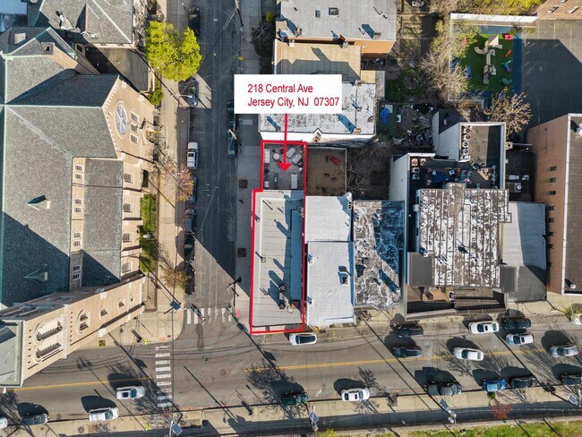 Building Photo - 218 Central Ave