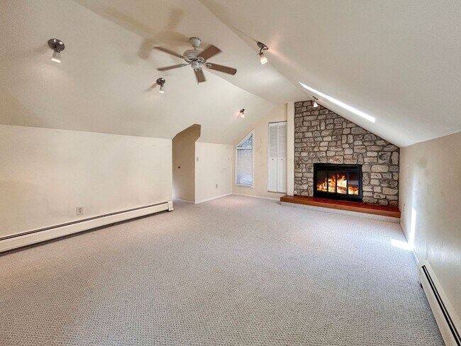 Building Photo - HISTORIC TWO-STORY HOME WITH CHARMING FEAT...