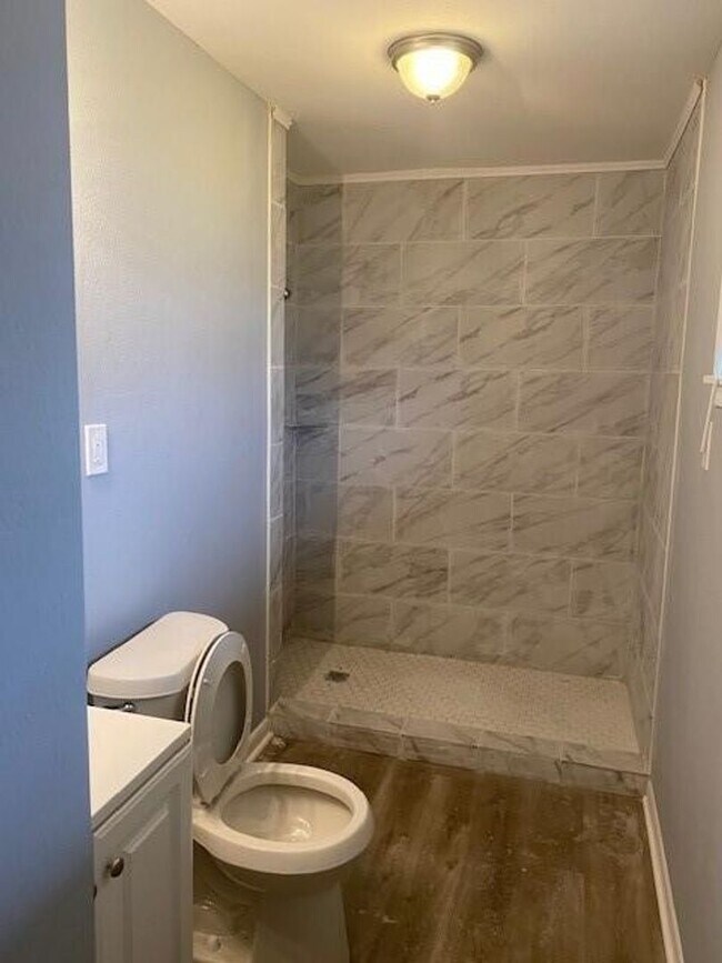 Building Photo - RECENTLY REMODELED 3 BEDROOM 2 BATH HOME WITH 1691 IN SWEENY, TEXAS