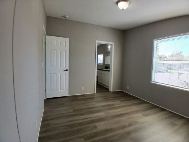 Building Photo - 2138 Sorority Ct