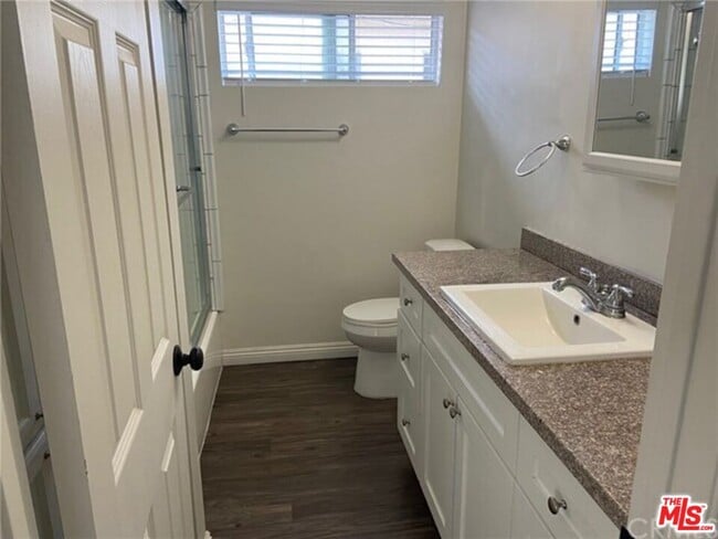 Building Photo - 1326 Amethyst St