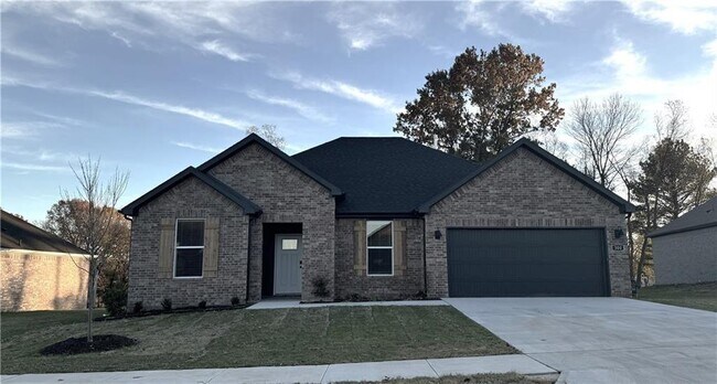 Building Photo - 300 N Yona Ln