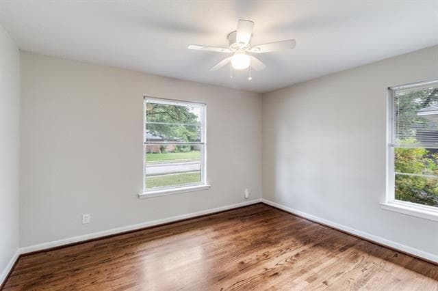 Building Photo - 9831 Mercer Dr