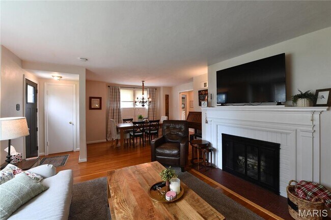 Building Photo - 342 Greenleaf Dr