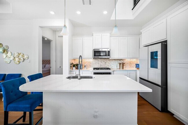 Building Photo - 303 Cartwheel Bend