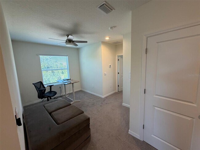 Building Photo - 8860 Milestone Dr