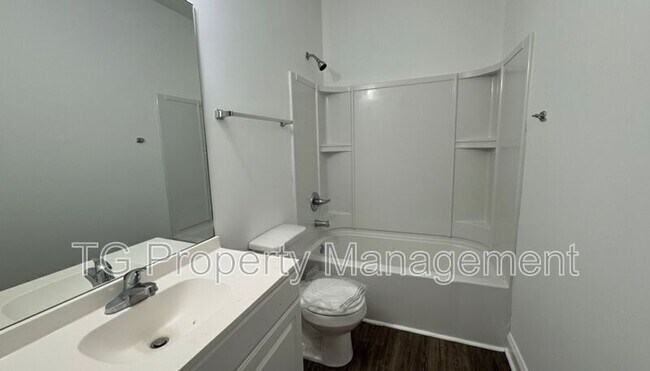 Building Photo - 6625 Osceola St